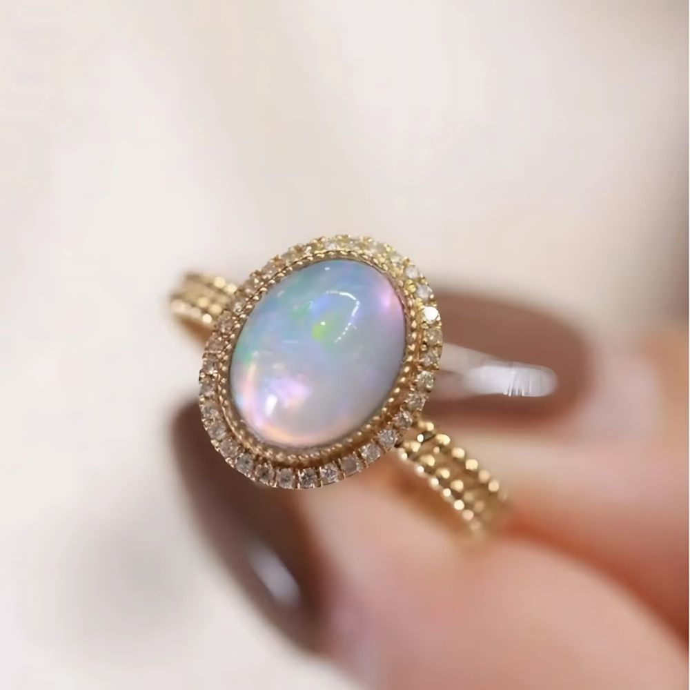 Antique Moonstone Gold Ring